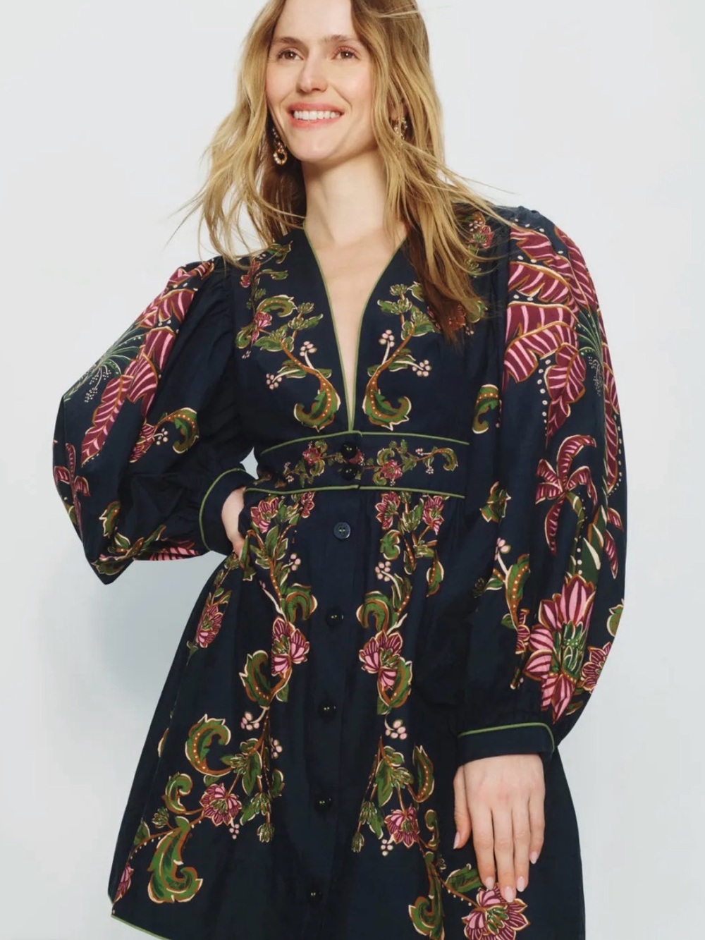 FARM Rio Ravenala Black V Neckline Puffed Sleeve Mini Dress